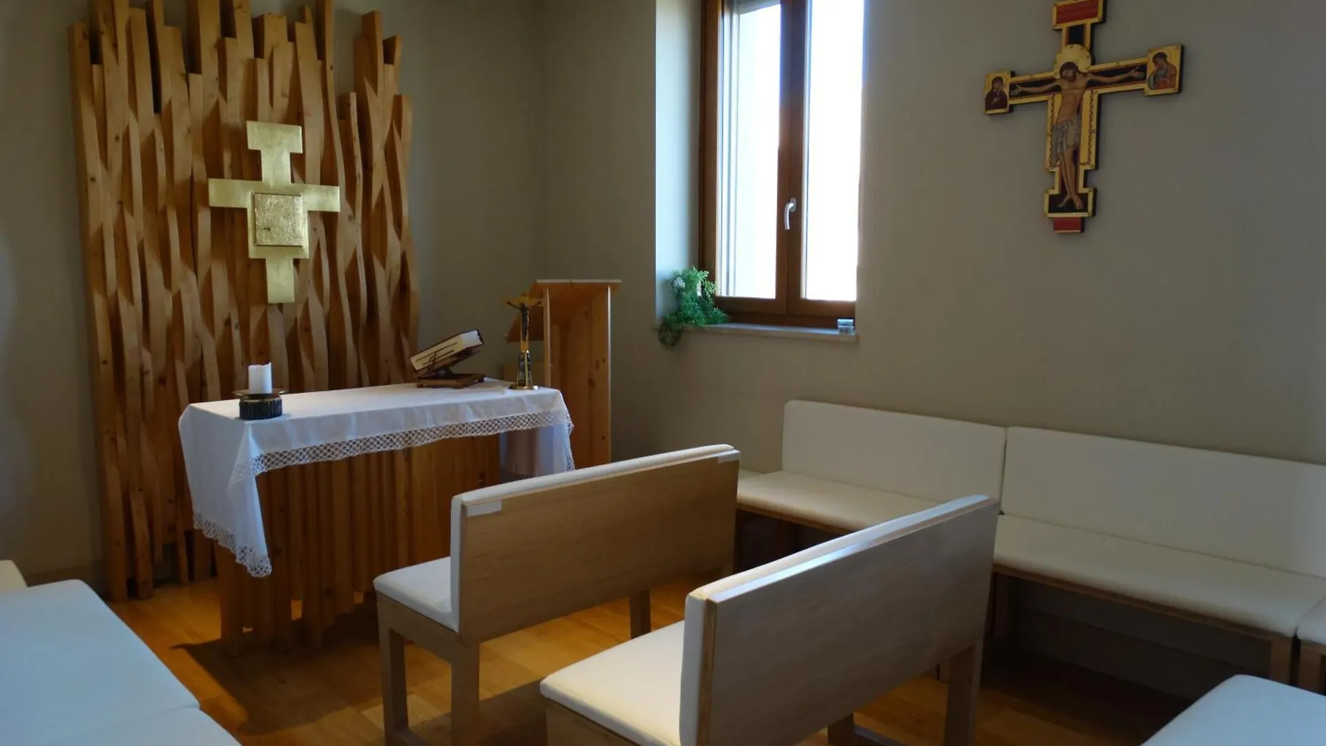Hotel Il Cantico St. Peter Rome 3*,
